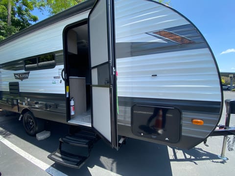 2023 Forest River Wildwood X-Lite Tráiler remolcable in Chula Vista