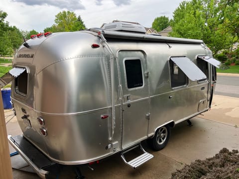 Luxurious Modern Custom 2022 Airstream Caravel - Serenity Towable trailer in Westminster