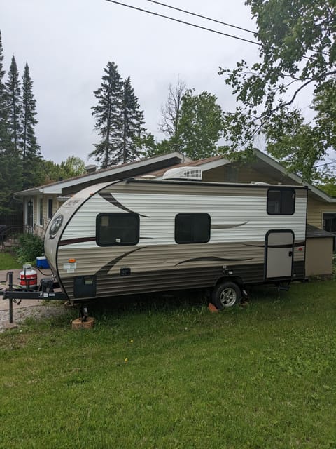 Franklin -2016 Forest River Cherokee Wolf Pup Towable trailer in Superior