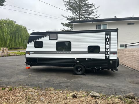 2022 Keystone RV Hideout Towable trailer in Petaluma