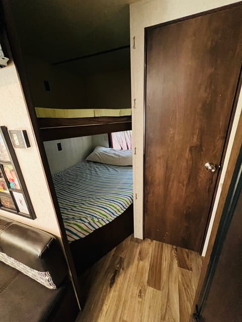2018 Starcraft Autumn Ridge Outfitter Tráiler remolcable in Sault Ste Marie