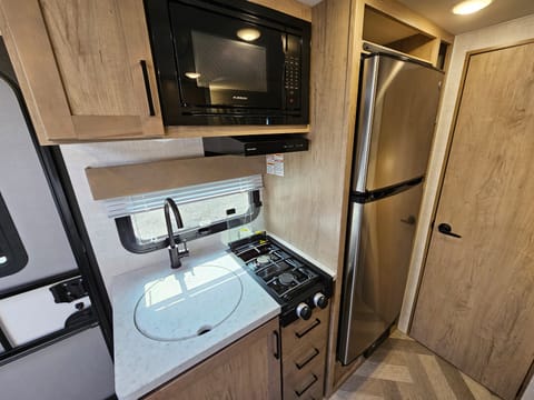 2022 Ember 170MBH Towable trailer in Rockwall