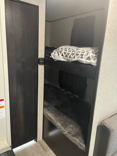 2022 Jayco Jay Flight SLX Towable trailer in Livingston