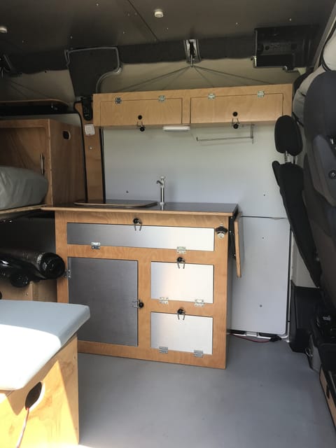 2021 Ram Promaster 2500 | Wayfarer Vans | High Roof | Awning | Tow Hitch Veicolo da guidare in Woodinville