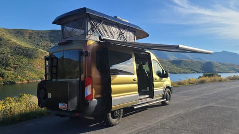 2021 AWD Ford Transit, Build by ModVans Vehículo funcional in Millcreek