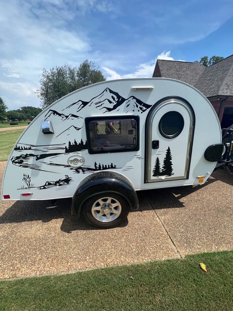 Tiny Teardrop Camper  Little Guy NuCamp T@G  NO TRUCK, NO PROBLEM! Towable trailer in Southaven