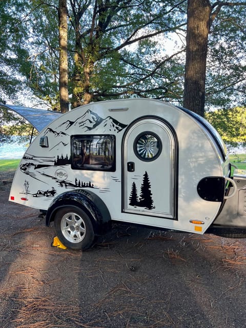 Tiny Teardrop Camper  Little Guy NuCamp T@G  NO TRUCK, NO PROBLEM! Towable trailer in Southaven