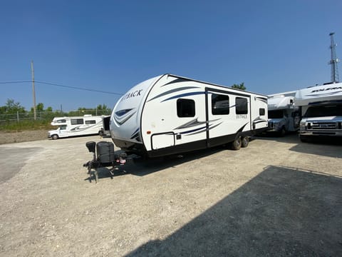 2018 Keystone Outback Ultra-Lite 296UBH Remorque tractable in Kettering