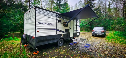 "LIGHTWEIGHT" 2022 Springdale 5-6 person Bunkhouse RV Towable trailer in Eagle River
