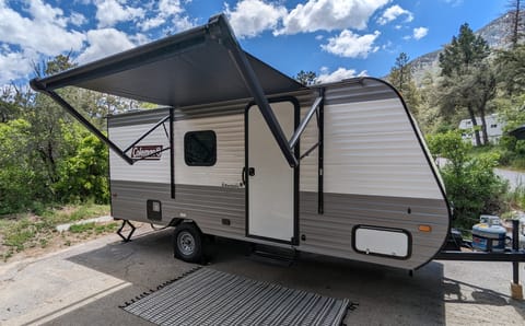 21 ft of fun waiting for you and your family!