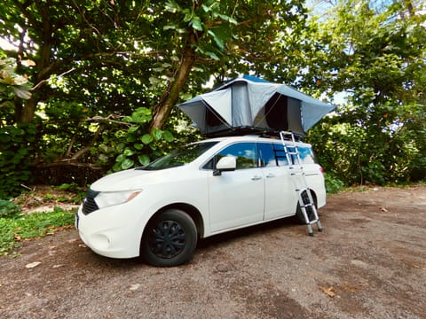 Aloha Glamping Van :) 2015 Nissan Quest Campervan in Ewa Beach