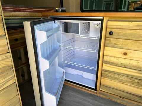 2015 Ford Transit (Cozy Cabin) Campervan in Salem