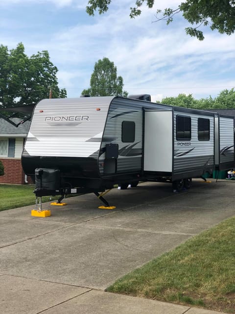 Neff's Cozy Camper Towable trailer in Fairborn