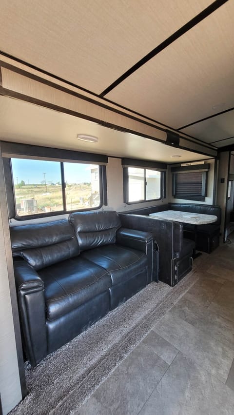 Well Equipped 2018 Grand Design Imagine Remorque tractable in Chino Valley