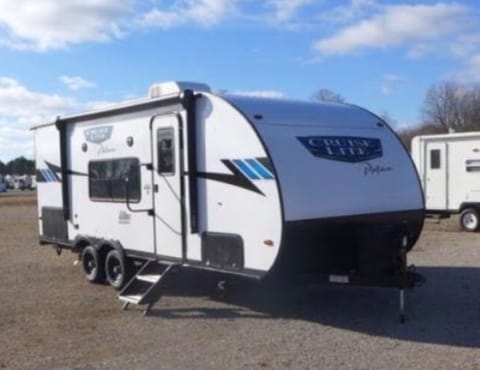 2015 Forest River Salem Cruise Lite Remorque tractable in Canyon Ferry Lake