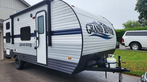 Brand New 2022 Grand River 22MB Towable trailer in Brampton
