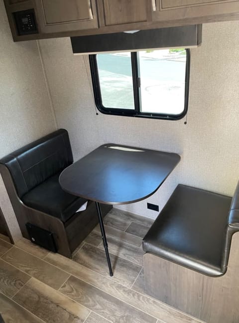 2021 Jayco Jay Flight SLX Towable trailer in Killeen