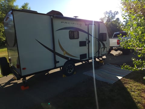 2020 Pacifica XL Cozy Travel Trailer Towable trailer in La Verne