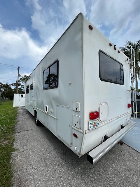 2002 Four Winds Fun Mover Véhicule routier in Deerfield Beach