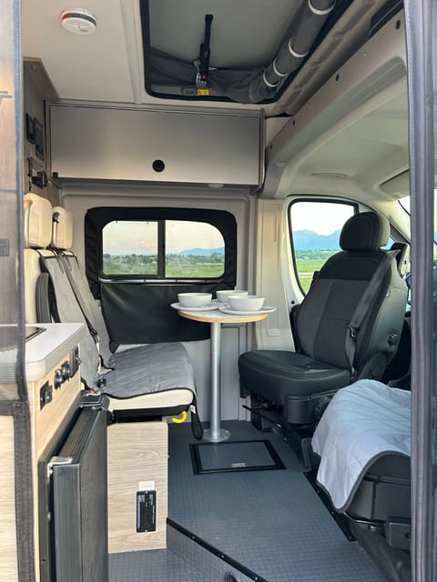 2022 Winnebago Solis 59PX Family Adventure Van, perfect for 4! Véhicule routier in Boulder