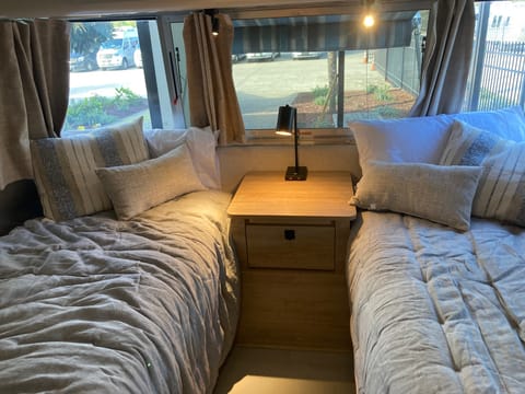 Have a glamping adventure in this 2022 Airstream Pottery Barn Edition! Remorque tractable in Willow Glen