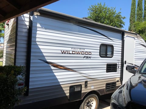 2019 Forest River Wildwood FSX Ziehbarer Anhänger in Riverside