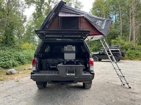 Northirn Toyota Tacoma 1 or 2 Roof Tent Drivable vehicle in Vancouver