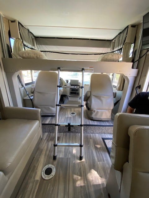Home Sweet Roam - Brand New 2023 Thor Motor Coach Class A 25 Foot Drivable vehicle in Glendora
