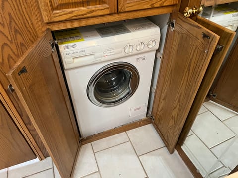 2001 Allegro Allegro Bus, park and play! Drivable vehicle in Jefferson County