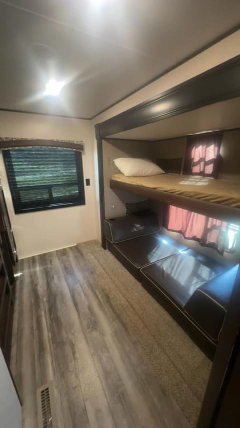2018 jayco jay flight Towable trailer in Cedar Rapids