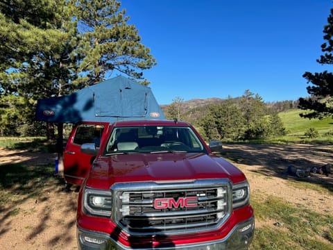 2018 GMC Sierra w/ Tepui Autana 3 Rooftop Tent - Pets Allowed Drivable vehicle in Commerce City