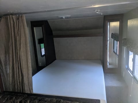 Wildwood X-Lite Travel Trailer Towable trailer in Northglenn