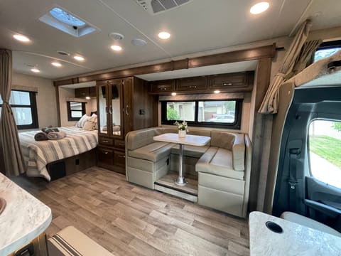 Roam & Roll: 2022 Jayco Melbourne 24L – Your Ultimate Outdoor Escape! Drivable vehicle in Meridian