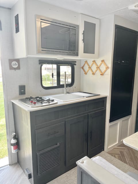 2021 Forest River Ozark 1650 BHK Towable trailer in Kentwood