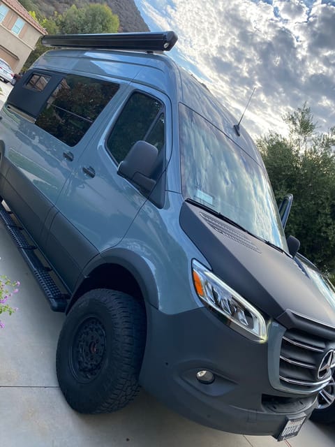 Luxury Van for 2! 2022 Mercedes Benz Sprinter 4*4 144 Drivable vehicle in Corona