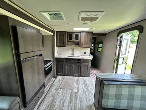 2021 Grand Design Transcend Xplor Towable trailer in Kawartha Lakes