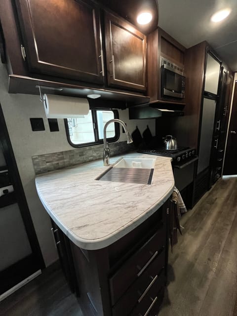 *NEW* 2019 Family Jayco JayFlight - Fully Loaded! Towable trailer in Logan