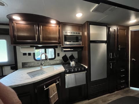 *NEW* 2019 Family Jayco JayFlight - Fully Loaded! Towable trailer in Logan