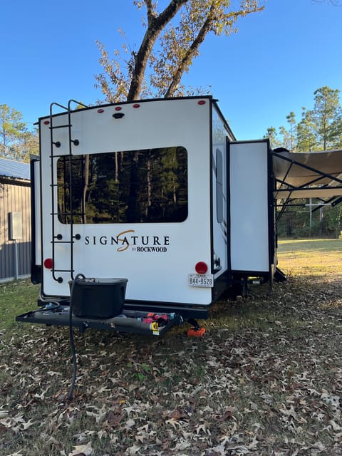 2020 Signature by Rockwood Towable trailer in Huntsville