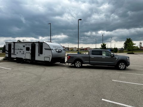 2021 Cherokee Grey Wolf Black Label - Life is Better at the Campsite Towable trailer in Des Plaines