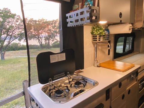 *RANGER* 2023 Solis 59PX: Perfect for Families & Beginners! Full Amenities! Drivable vehicle in San Antonio