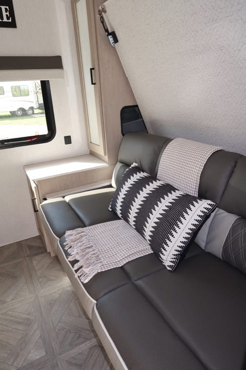 MEET LINCOLN OUR GLAMP RV Towable trailer in Everglades