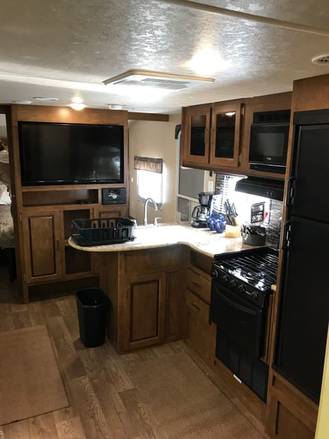 2018 Wildwood Bunkhouse Towable trailer in Kernville