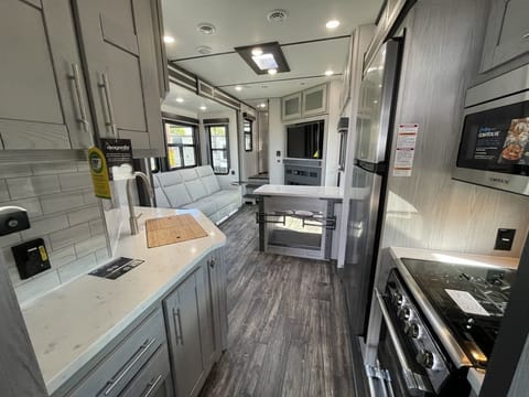 2021 Keystone Fuzion Towable trailer in Pueblo West