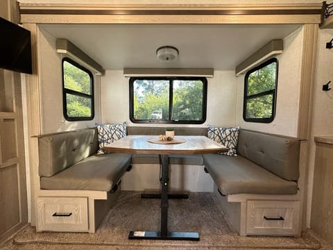 Enjoy meals here together comfortably, or turn this entire dinette into another bed if you wish!