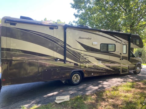 2017 Forest River Sunseeker Drivable vehicle in Columbia