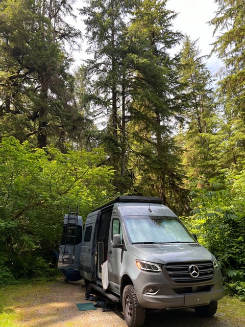 Bluey, the 4x4 Winnebego Revel - pet friendly Campervan in Gig Harbor