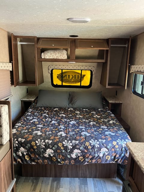 2018 Viking 17FQS “Astrid” Towable trailer in Lacey