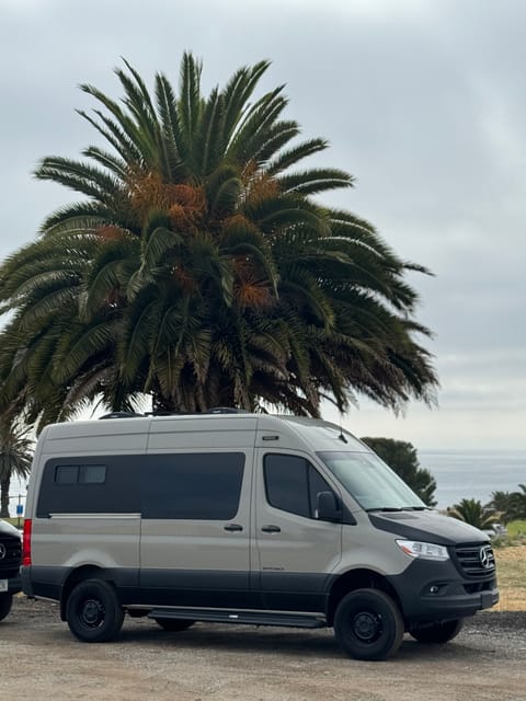 Class B 4x4 Mercedes Sprinter - Van works *NEAR LAX* Véhicule routier in Harbor City