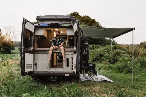 VanGo - Luxury "Starry Night" Camper Van Drivable vehicle in Statesville